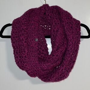Eddie Bauer berry soft acrylic & wool infinity